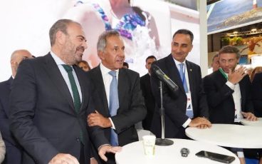 FITUR