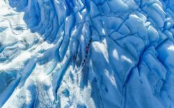 Caminata sobre el imponente Glaciar Perito Moreno