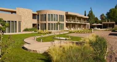 Howard Johnson Alcántara – Chacras de Coria