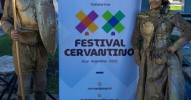 Azul se viste de Cervantes